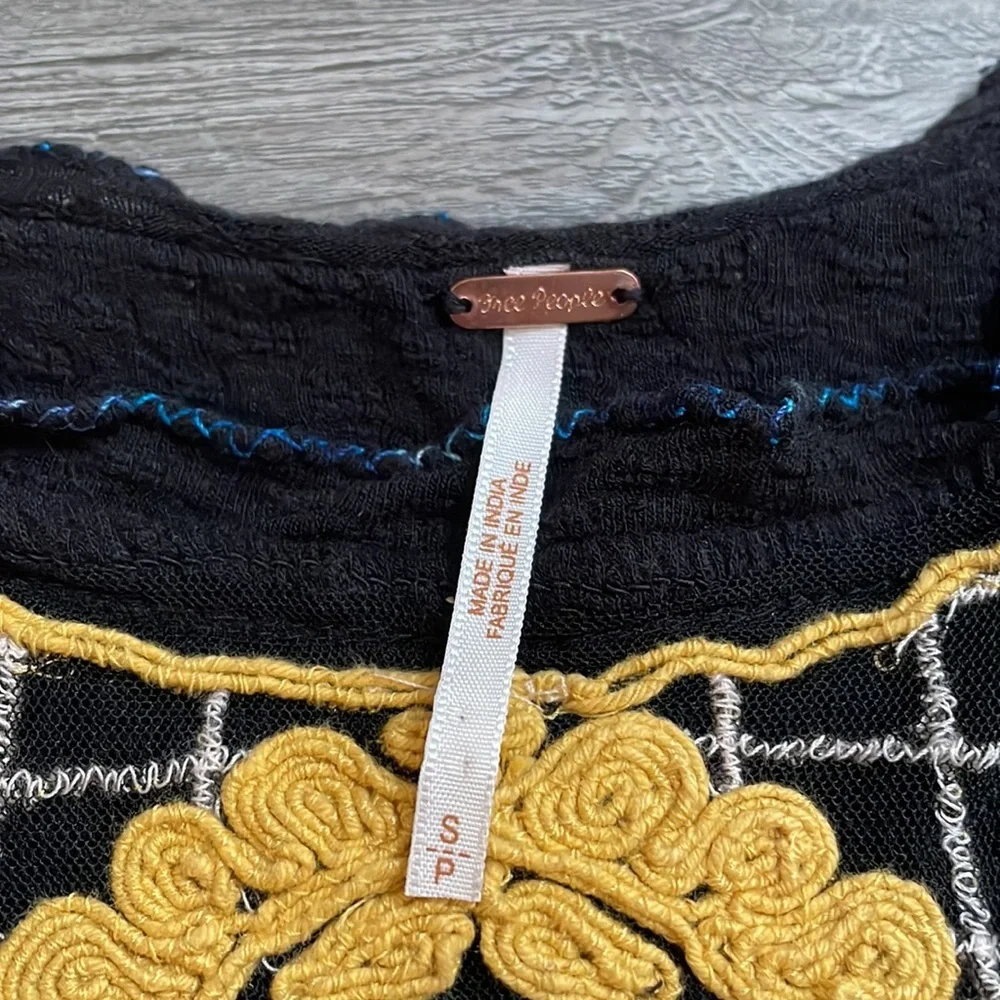 Free people, size small, black, yellow and white top - Picture 2 of 4